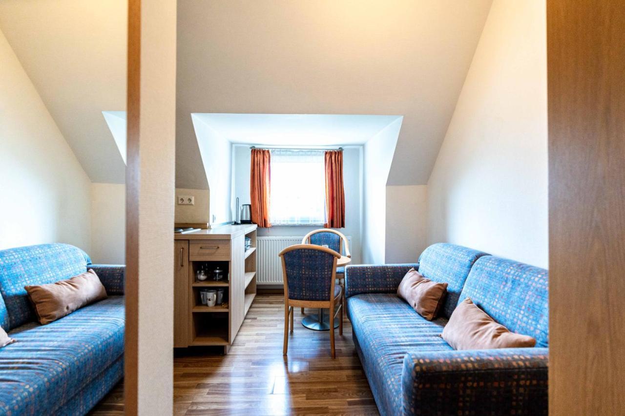 Hotel Am Roemerplatz ウルム エクステリア 写真
