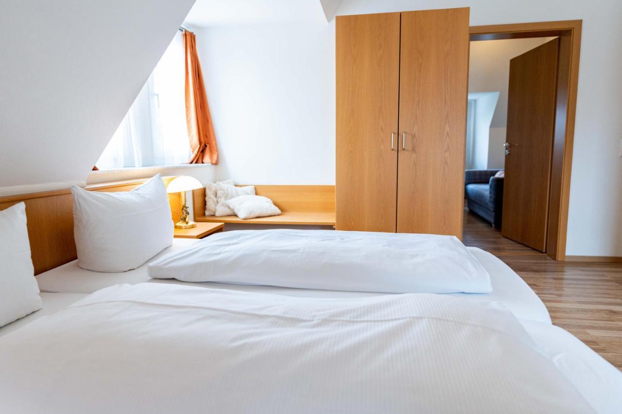 Hotel Am Roemerplatz ウルム エクステリア 写真