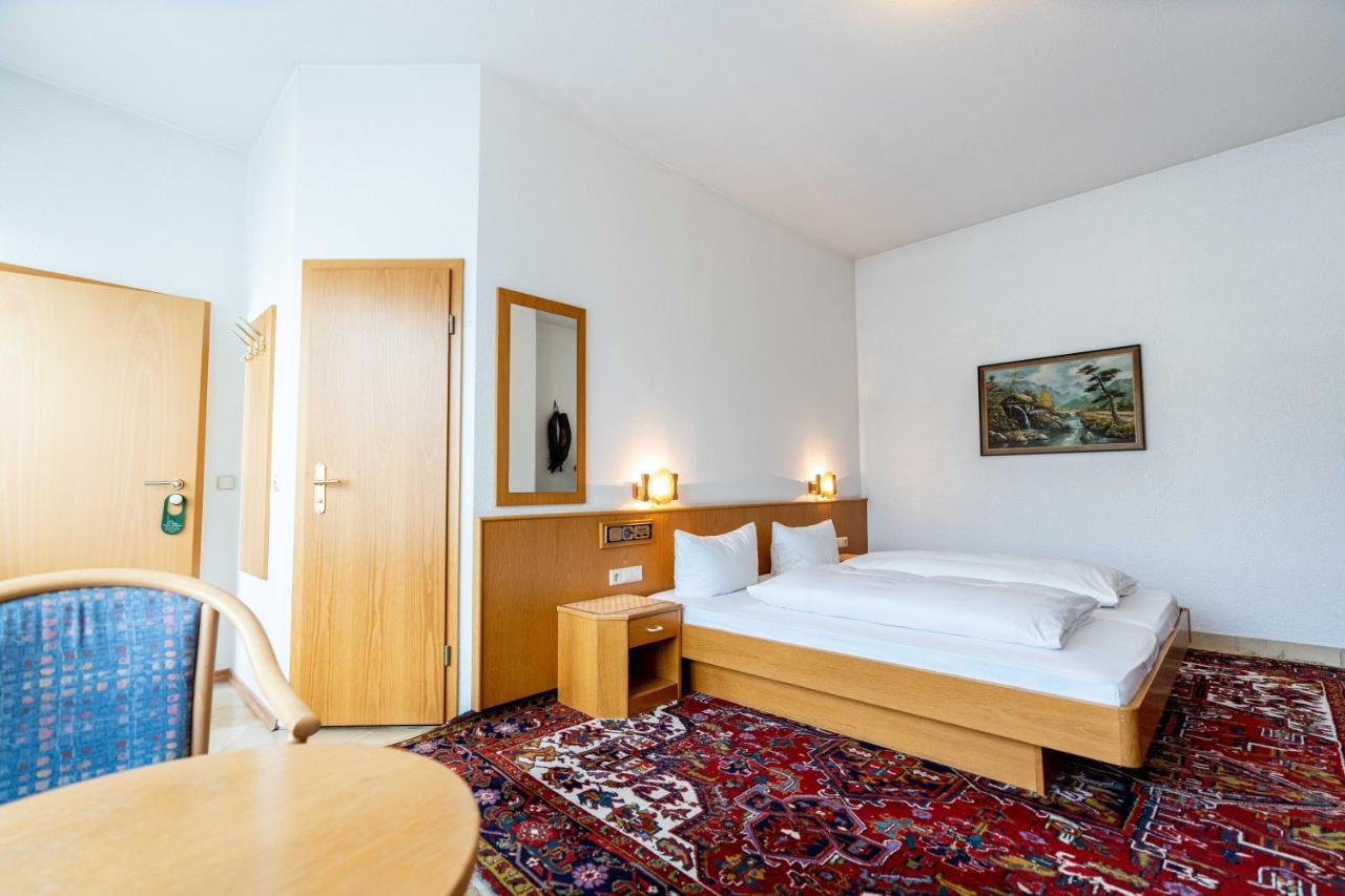 Hotel Am Roemerplatz ウルム エクステリア 写真